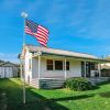 20 ft Al Flag Pole w/ US Flag and Ball